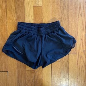 Lululemon Hotty Hot Short II